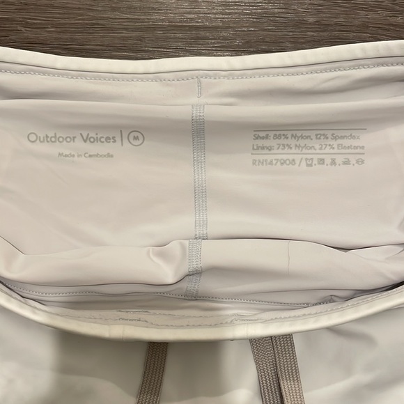 Outdoor Voices Skirt with built-in shorts - Picture 3 of 5